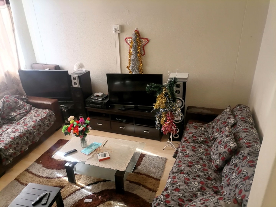 2 Bedroom Property for Sale in Avondale Western Cape